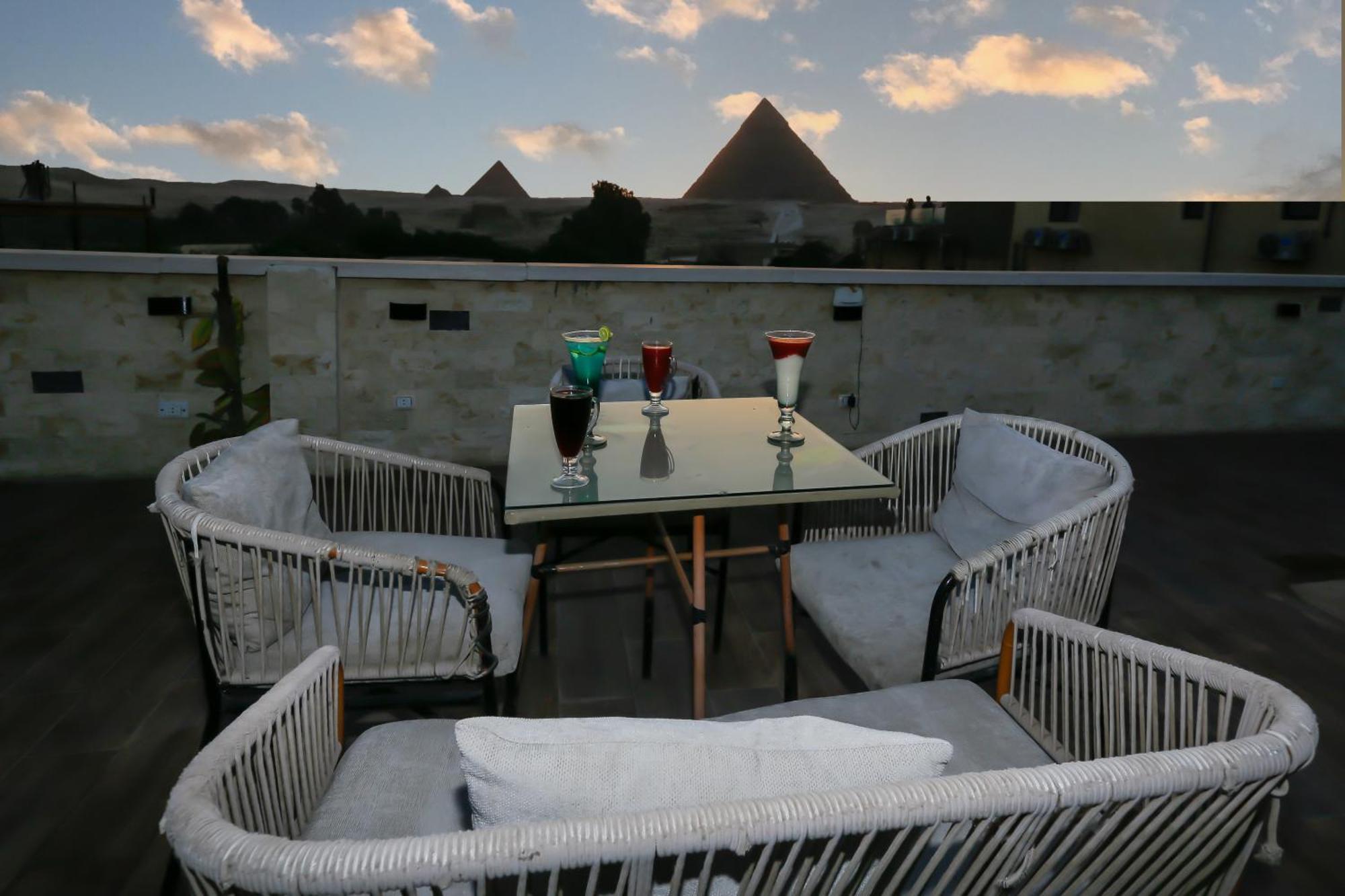 Pyramids Glory Inn Kafret el-Gabal Eksteriør billede